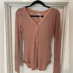 Urban Outfitters Snap Henley Top- Pinky Nude Medium
